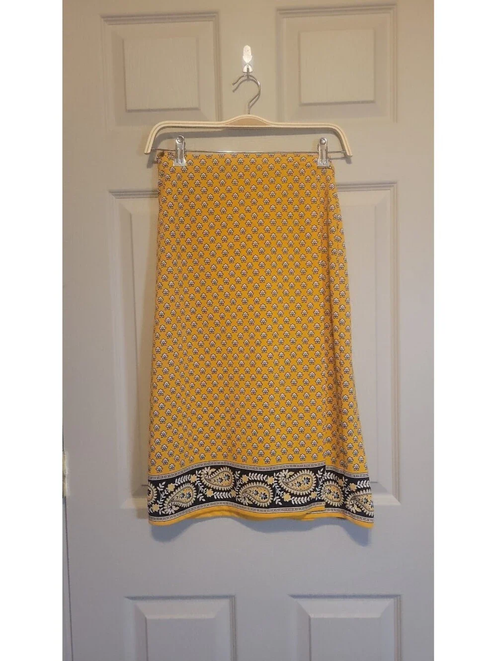 Michael Kors Yellow Patterned Midi Skirt with Side Slit and Tie Belt Size 12